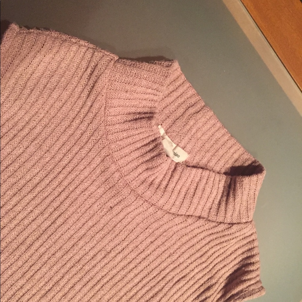 Light Pink Top from UO - Picture 2 of 2